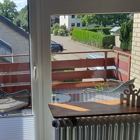 --Renoviert-- Ruhige 1-Zimmer Einliegerwohnung Mit Kueche Und Bad In Grossburgwedel Экстерьер фото